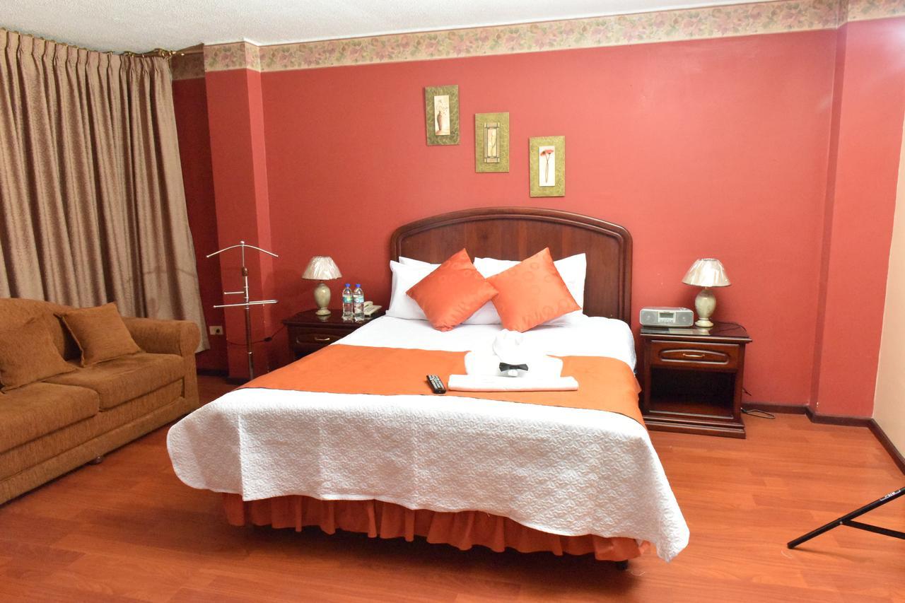 Hotel Makroz Latacunga Buitenkant foto