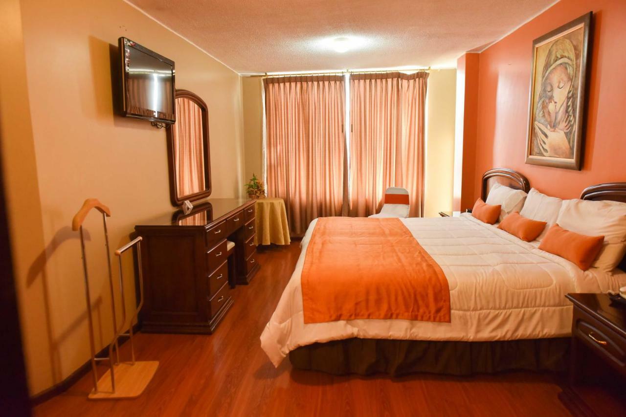 Hotel Makroz Latacunga Buitenkant foto