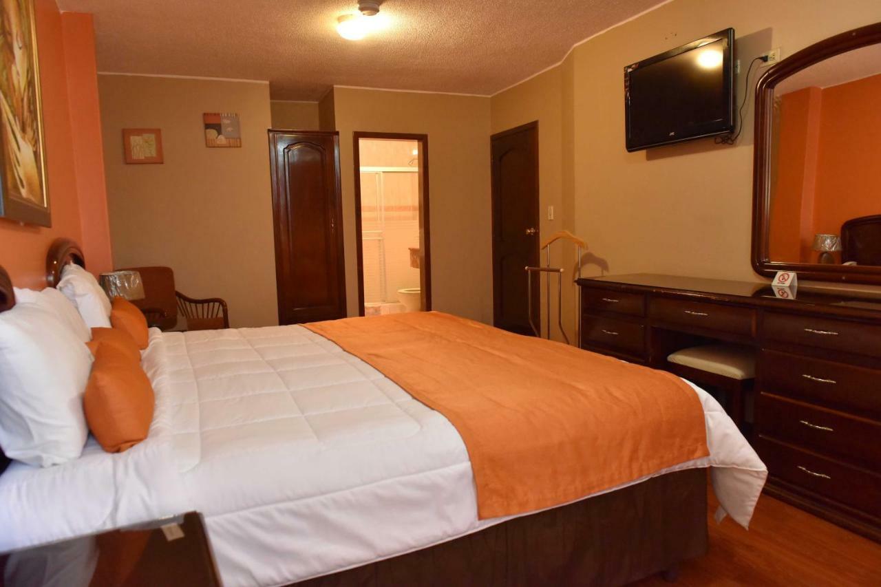 Hotel Makroz Latacunga Buitenkant foto
