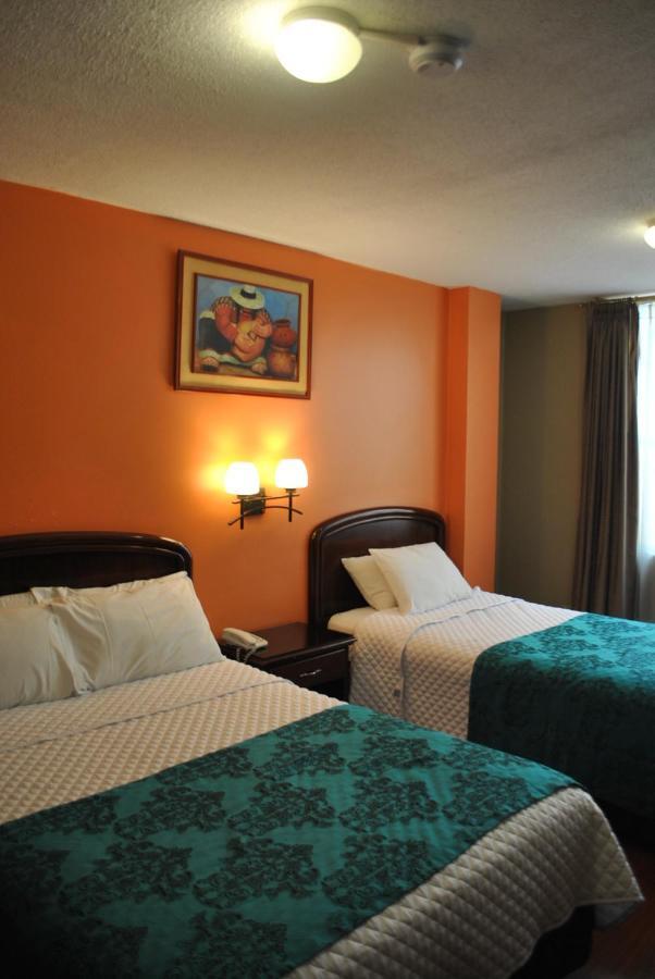 Hotel Makroz Latacunga Buitenkant foto
