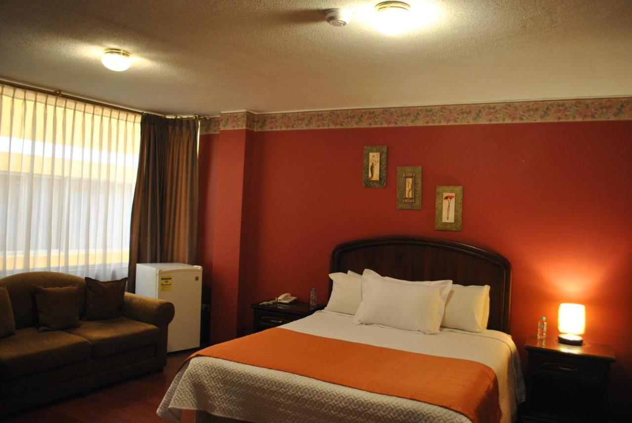 Hotel Makroz Latacunga Buitenkant foto