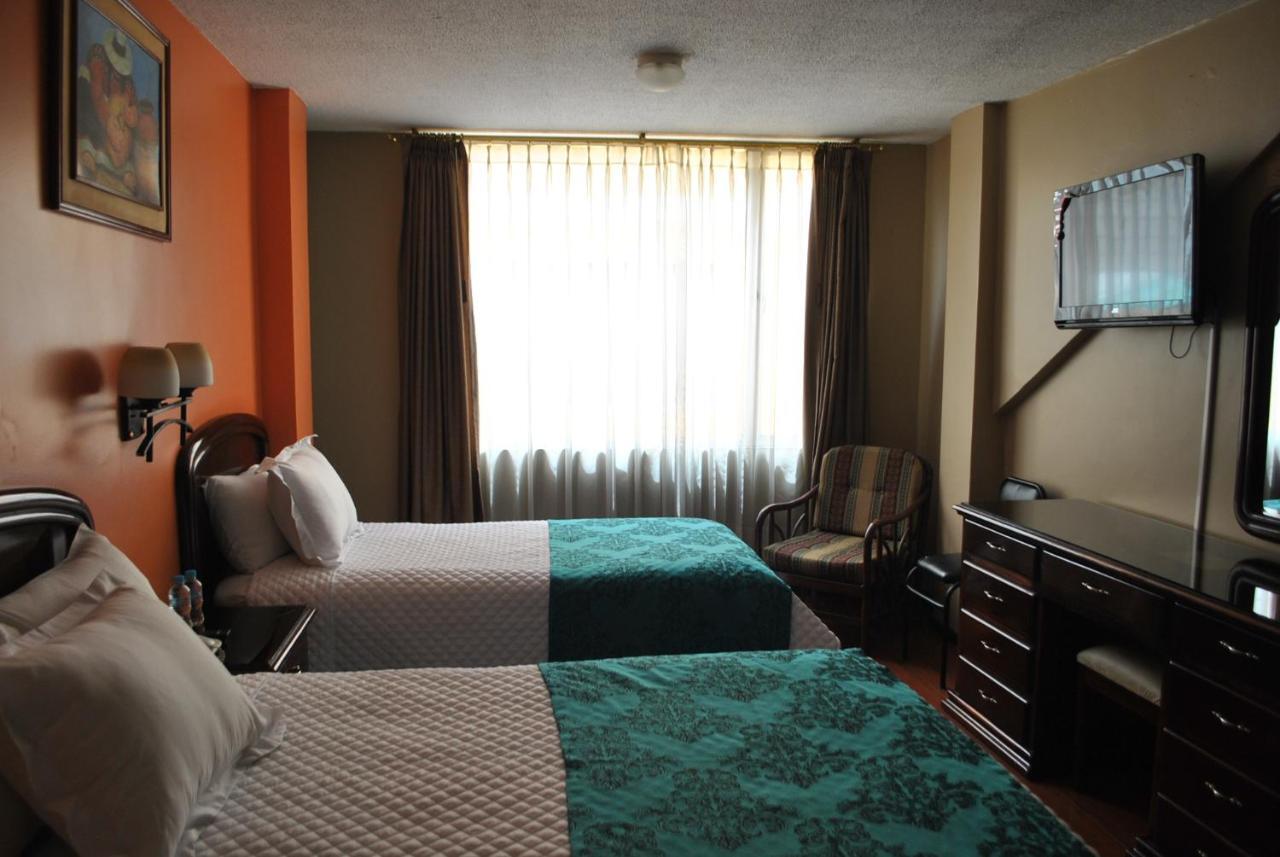 Hotel Makroz Latacunga Buitenkant foto